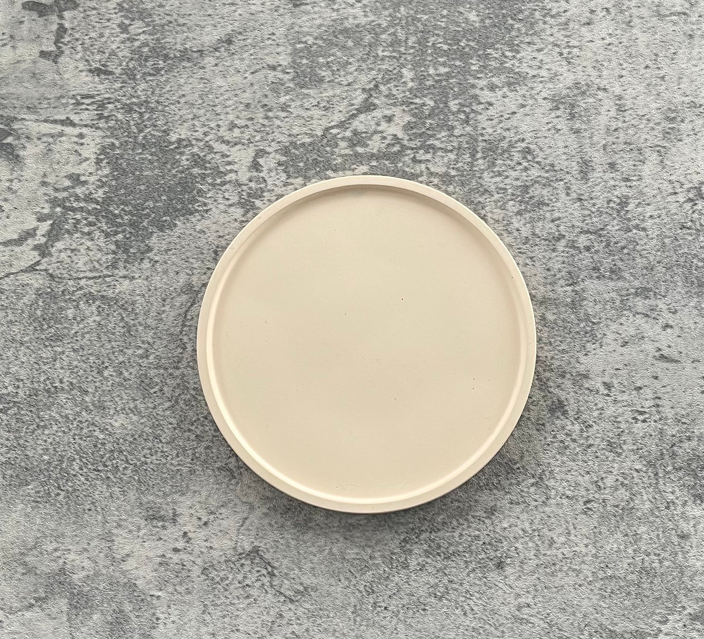 Flat Circle Tray | Beige