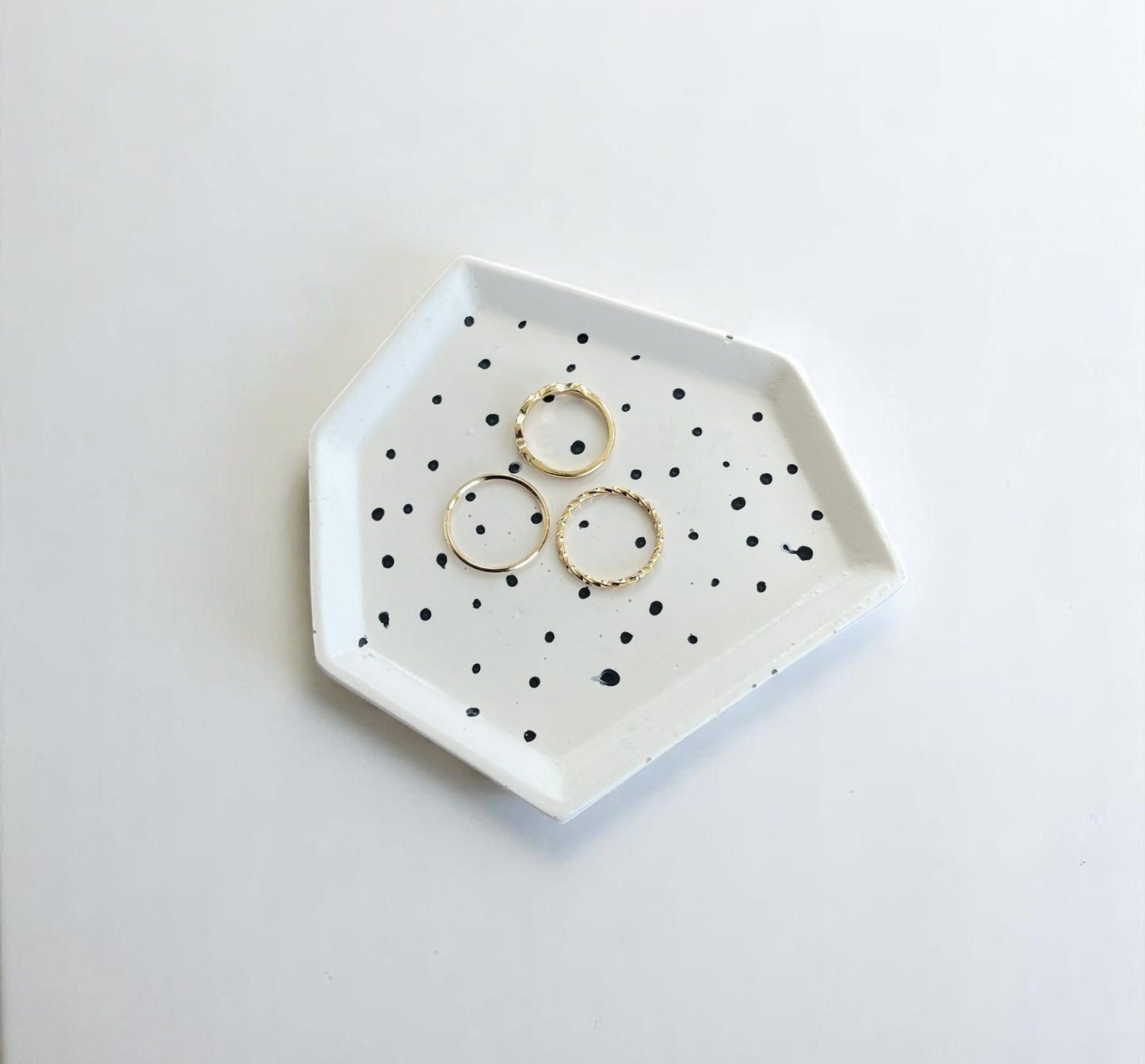 Geometric Trinket I | White + Black