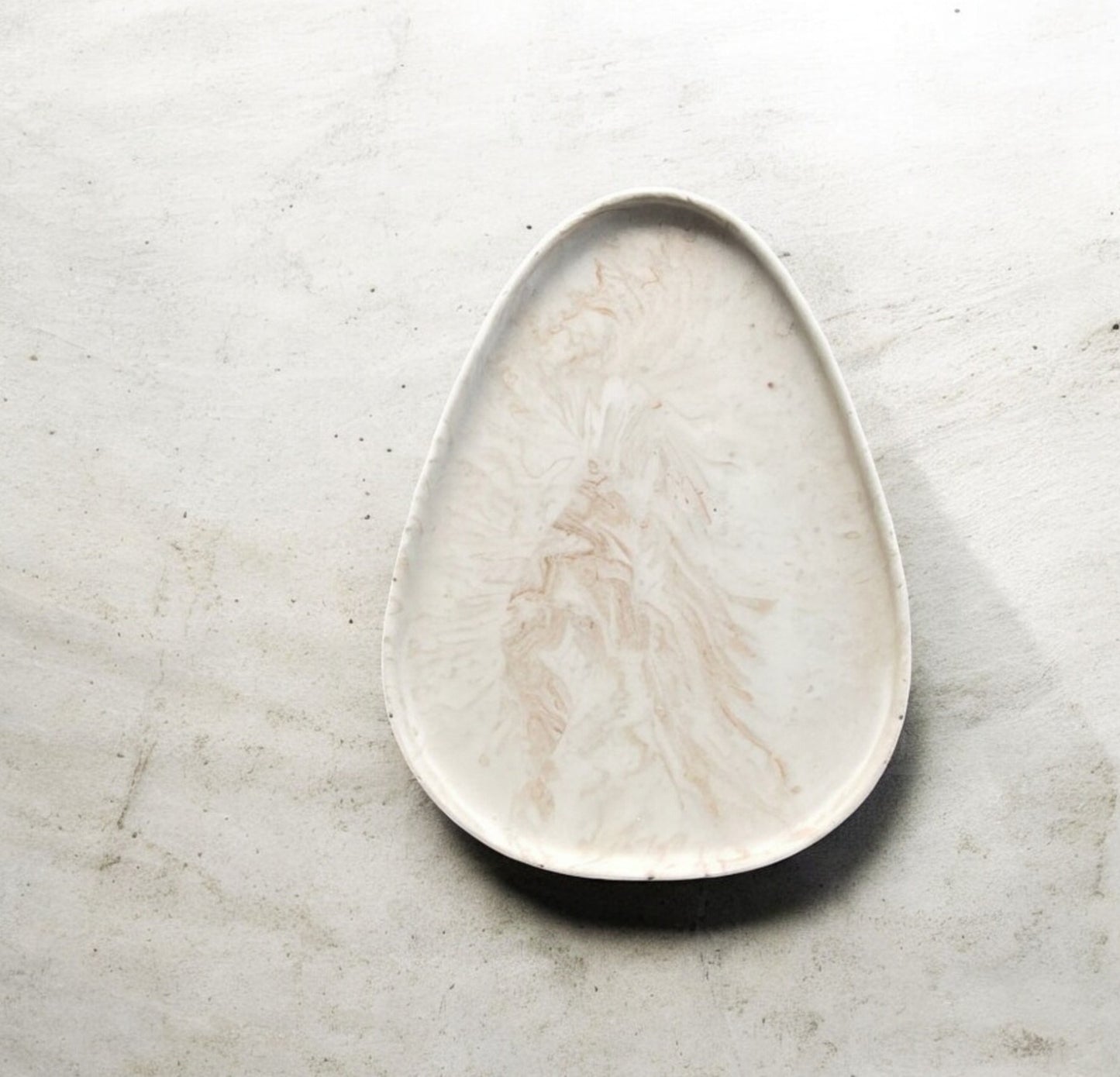 Medium Triangle Tray | Brown