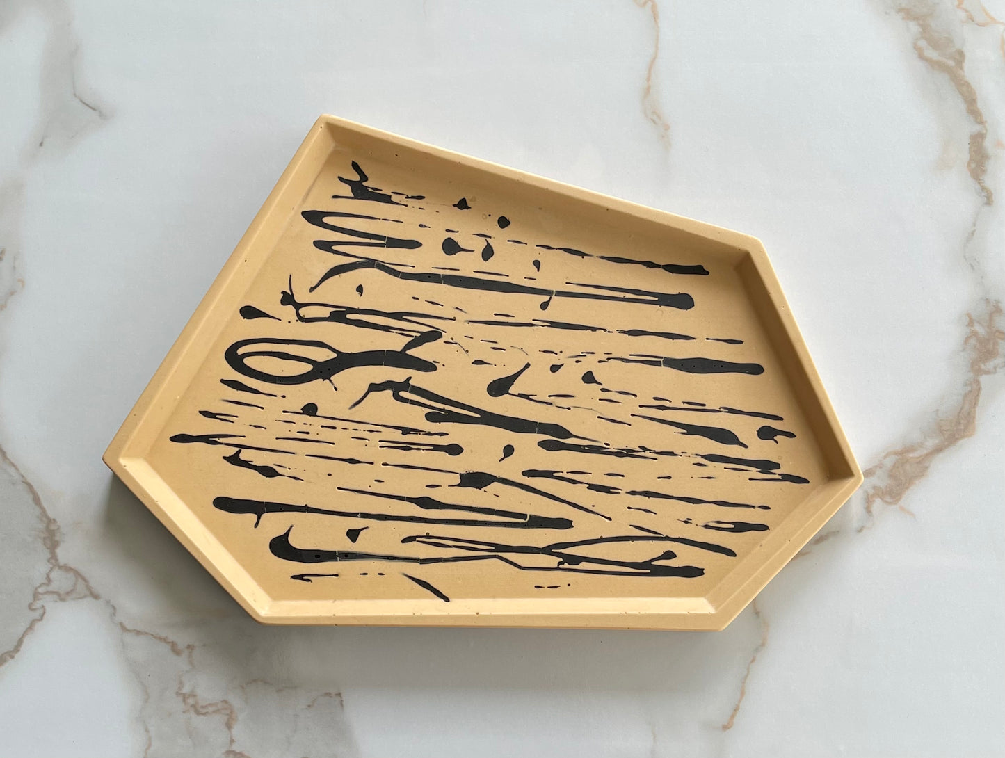 Medium Accent Tray | Tan & Black