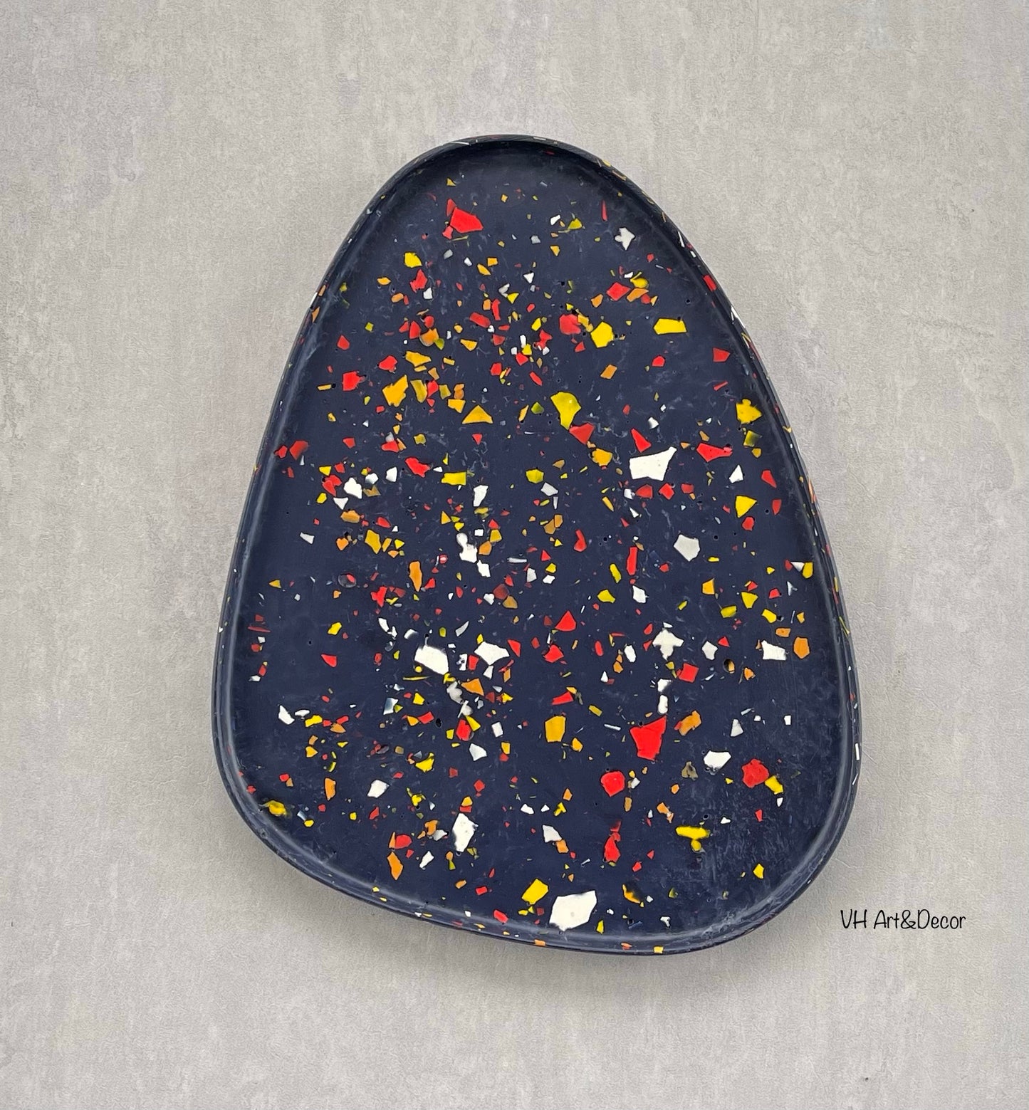 Large Triangle Tray | Dark Blue/Purple