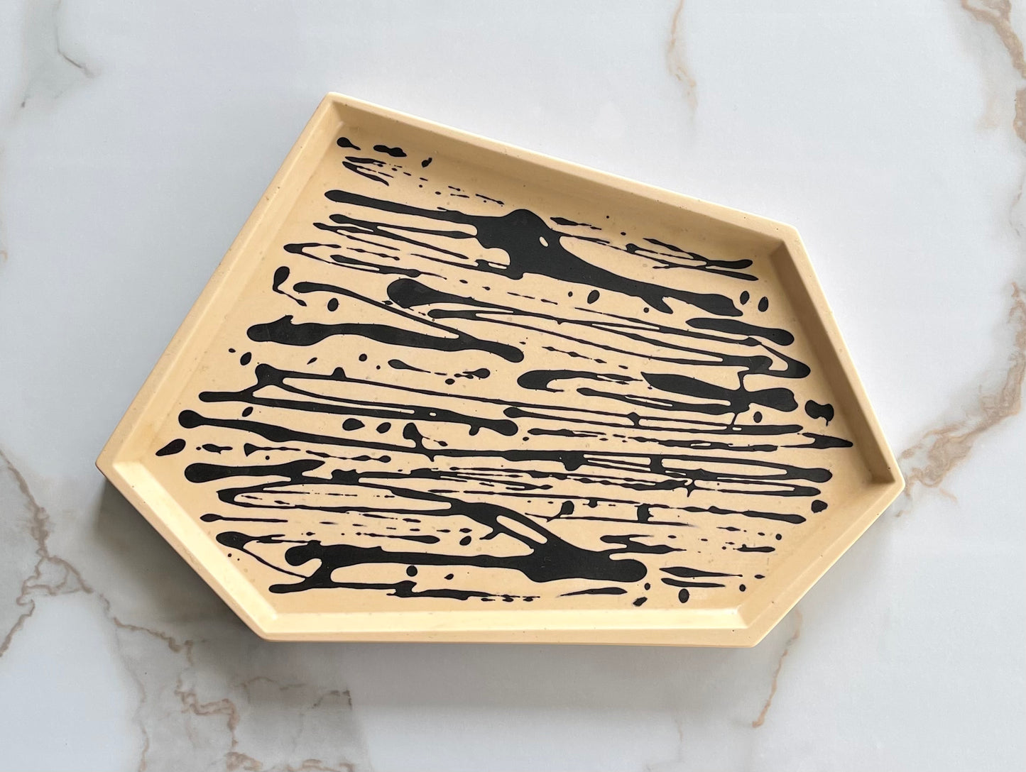 Medium Accent Tray | Tan & Black