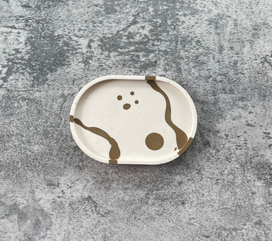 Oval Trinket Dish| Off White, Dark Brown