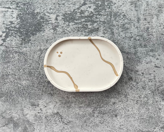 Oval Trinket Dish| Off White, Light Brown