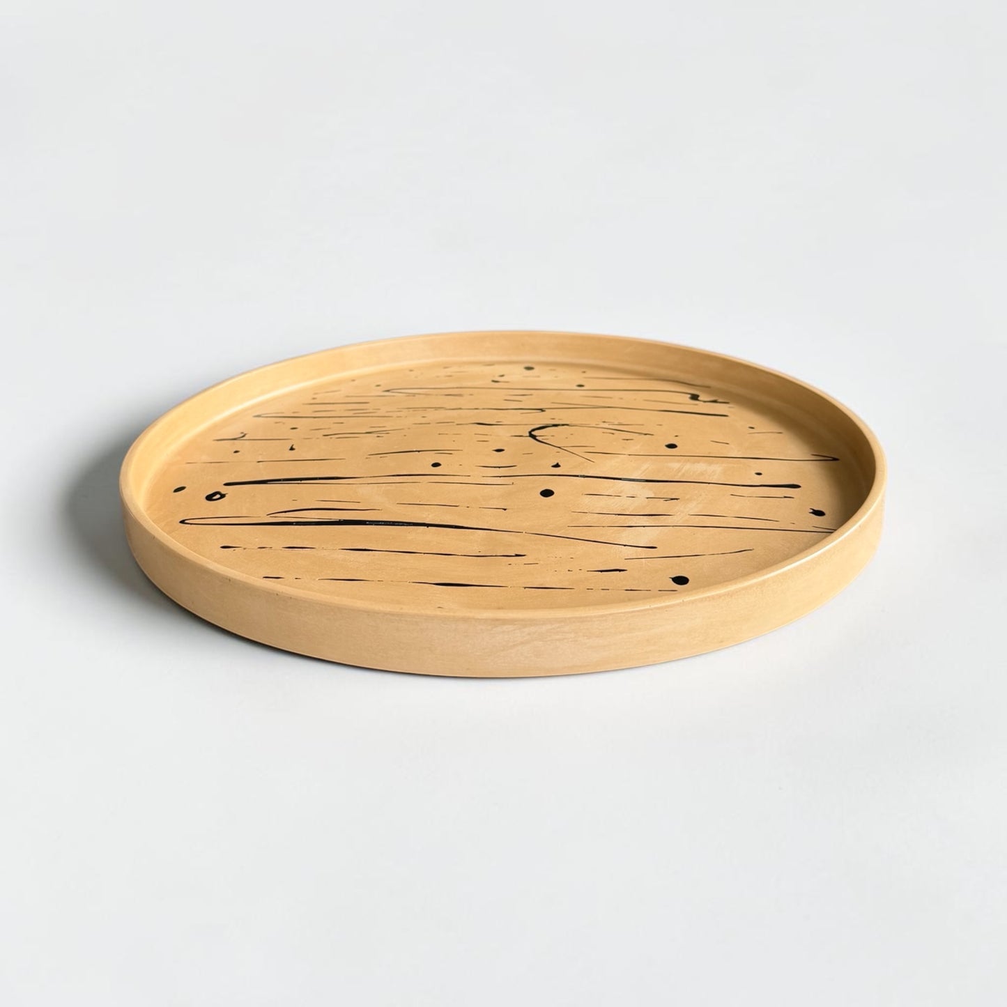 Large Circle Accent Tray | Light Brown & Black