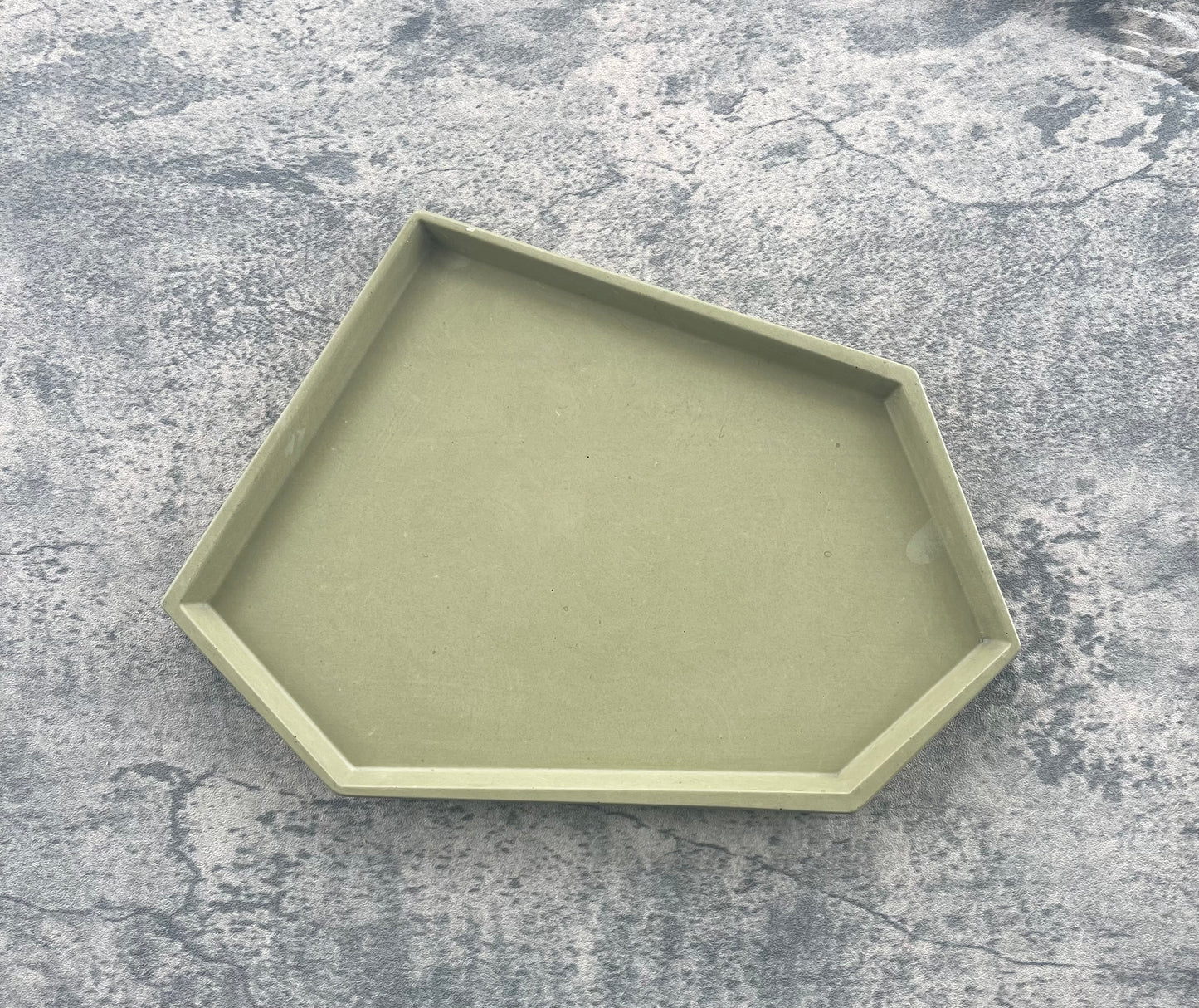 Medium Accent Tray | Olive