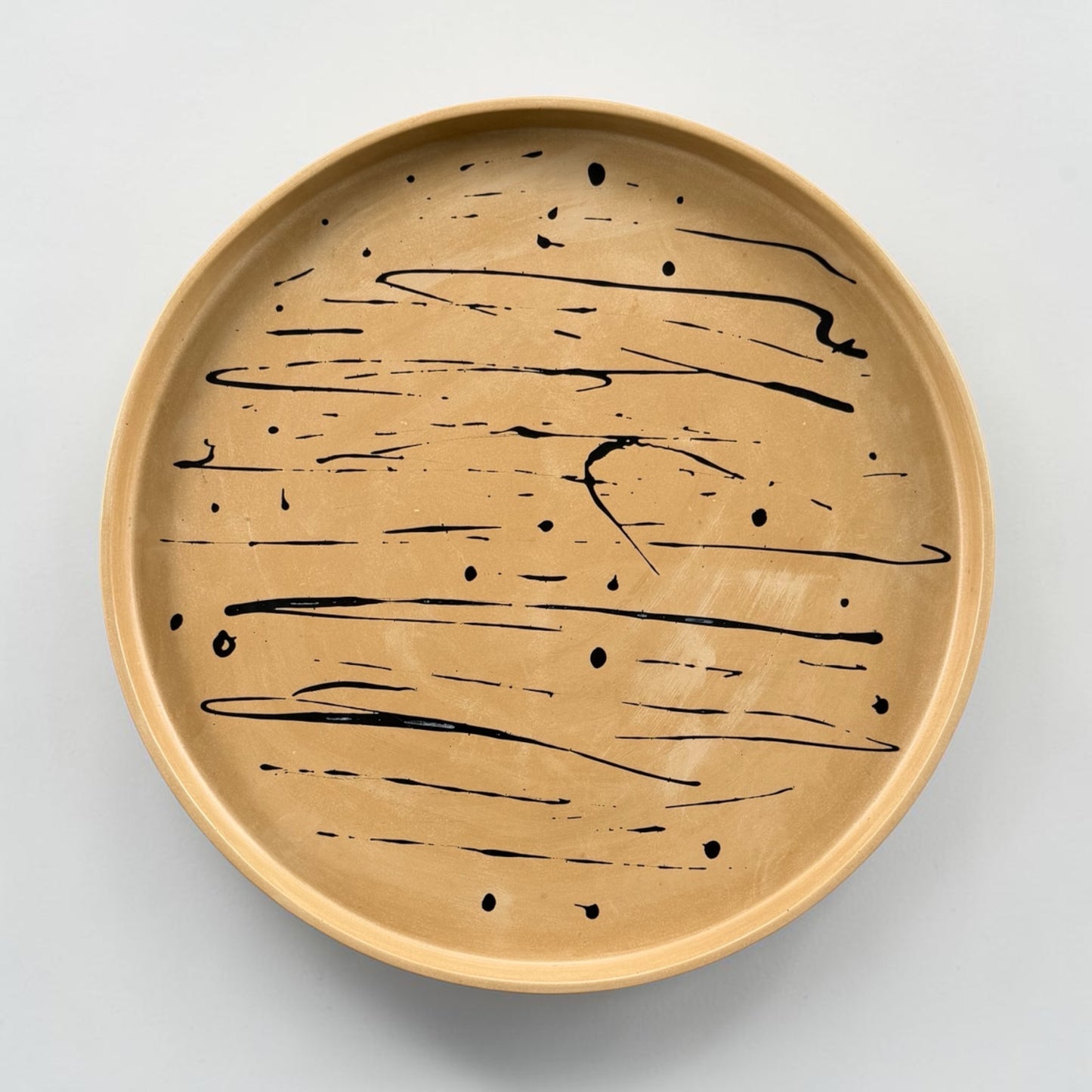 Large Circle Accent Tray | Light Brown & Black