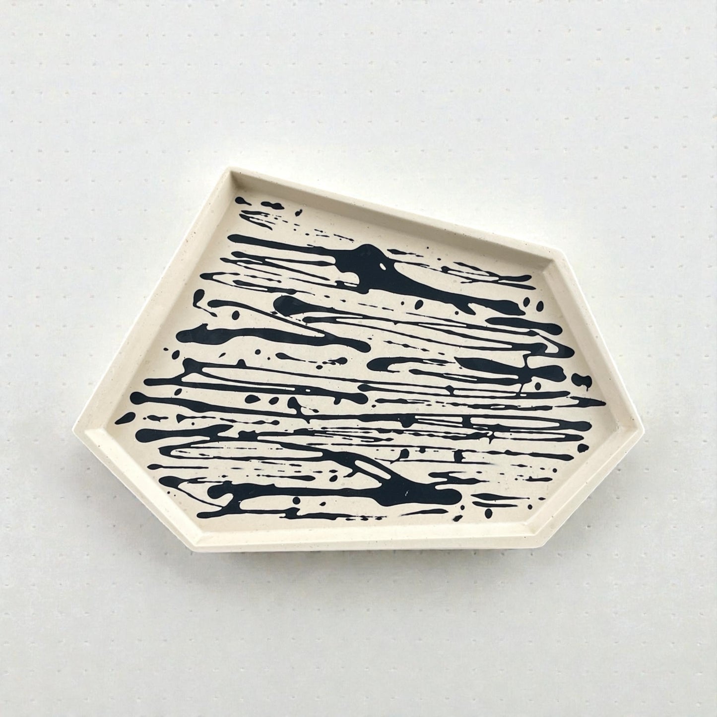 Medium Accent Tray | Beige & Black