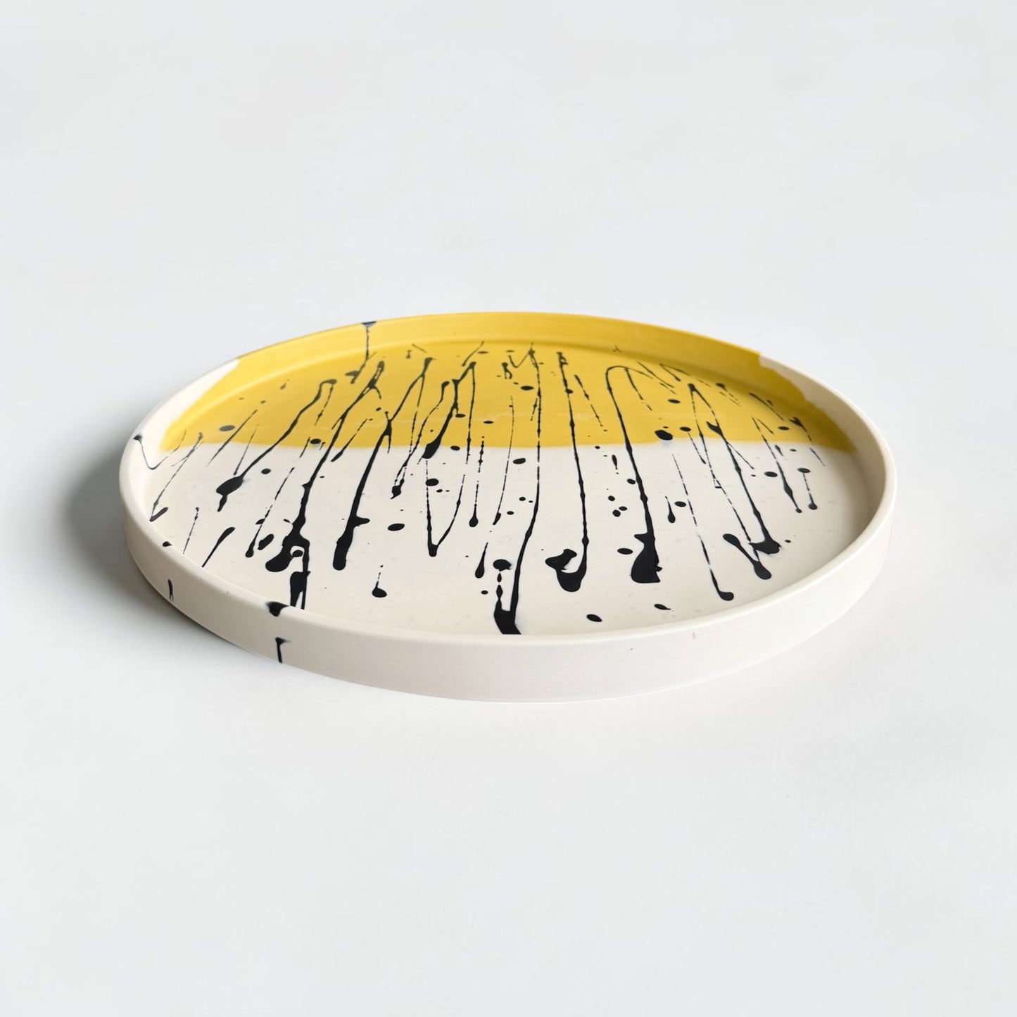 Large Circle Accent Tray | White, Yellow-Green, Black