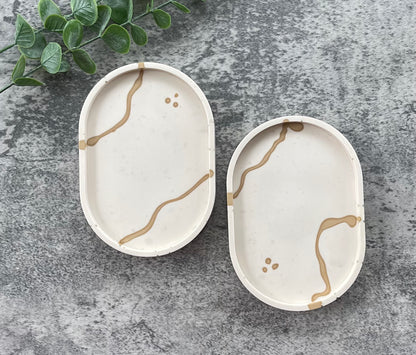 Oval Trinket Dish | Off White, Light Brown