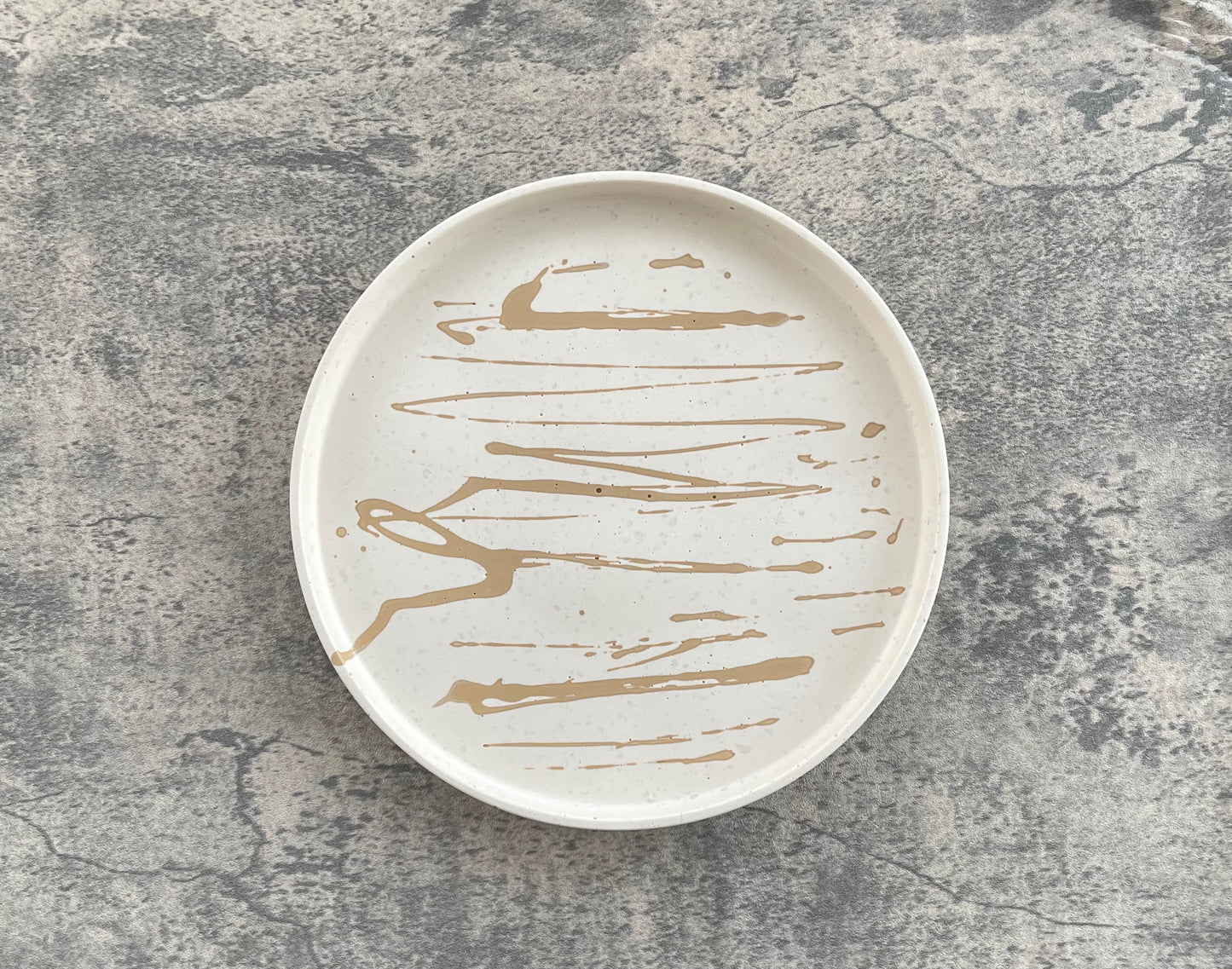 Medium Circle Tray | Beige & Brown