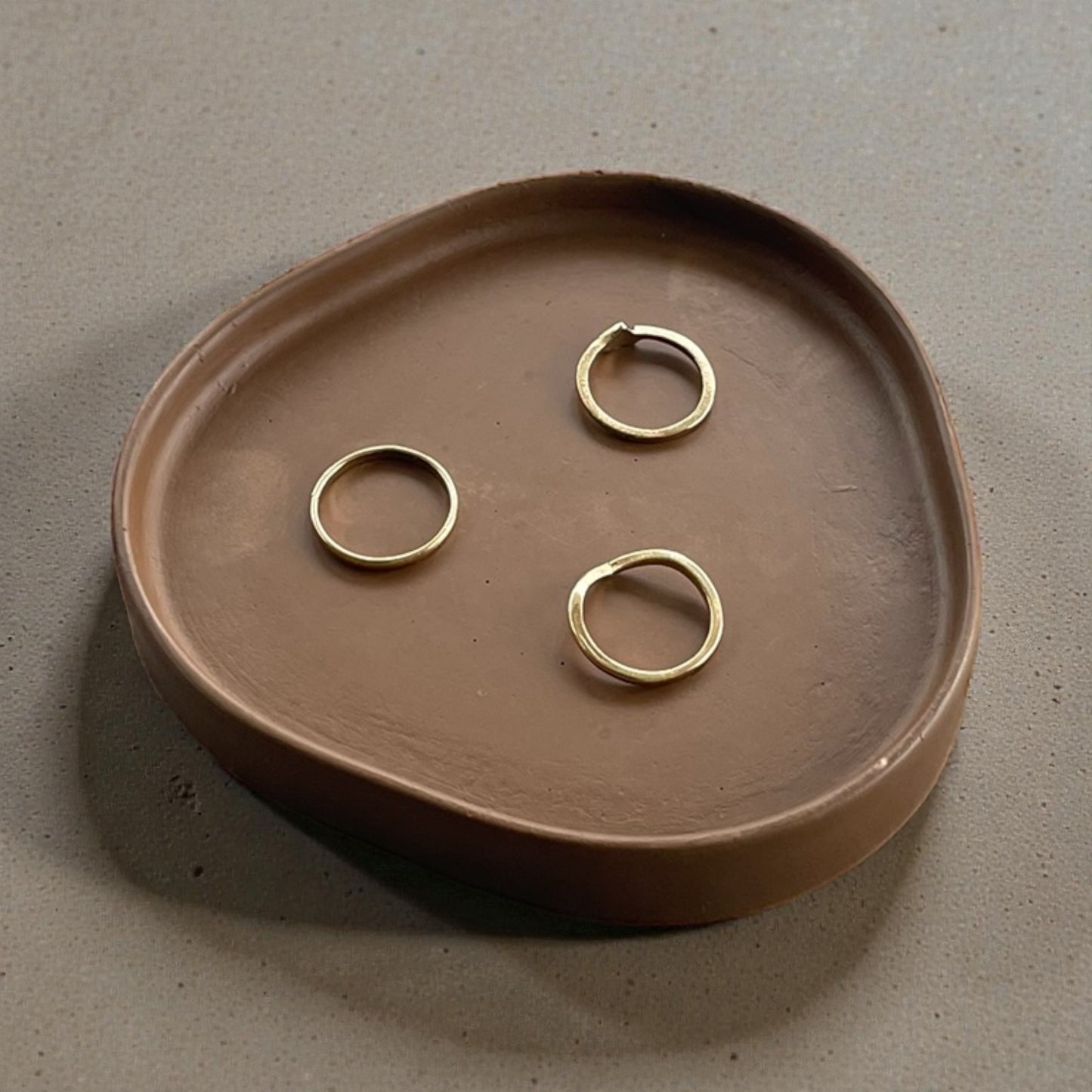 Small Triangle Trinket | Brown