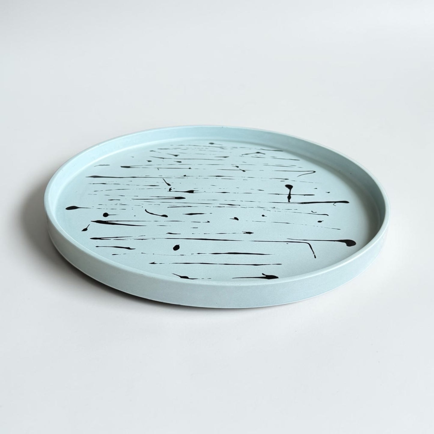 Large Circle Accent Tray | Light Blue & Black