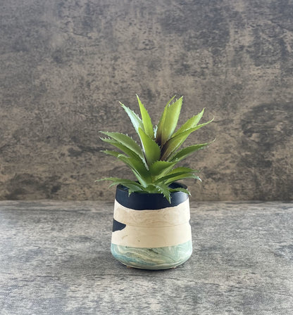 Small Vessel | Black, Green, Tan